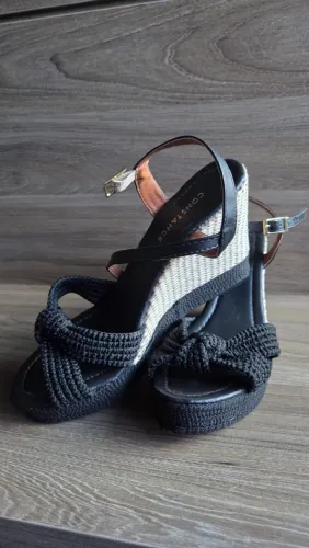 Sandália nova Constance calça 38/39