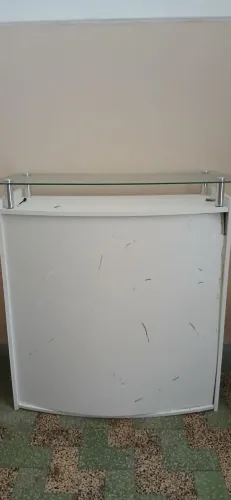 Balcão tampo de vidro
