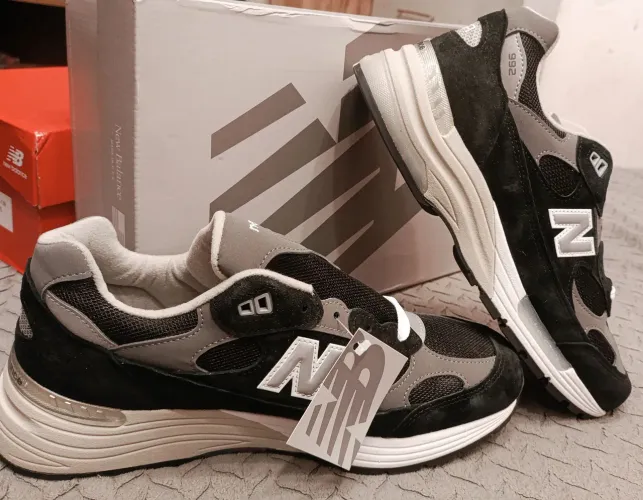 Tênis new balance original .
