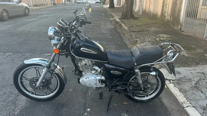SUZUKI INTRUDER 125 2011