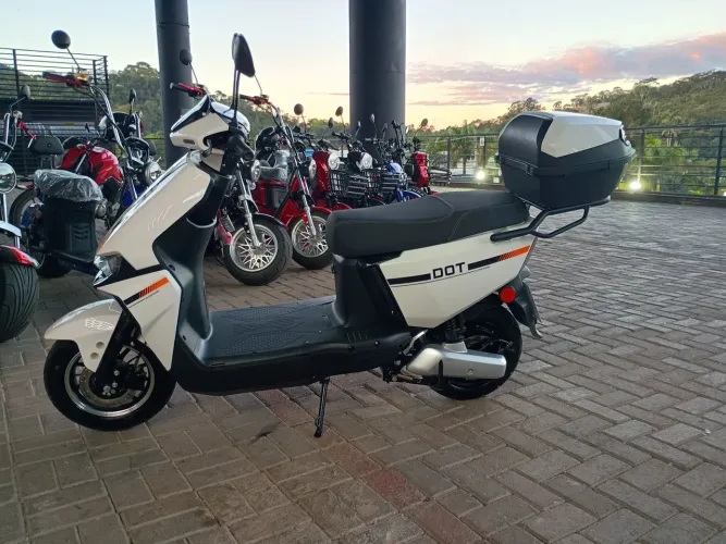 Scooter Elétrica DOT (uma semana de uso)