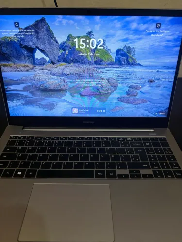 Notebook Samsung Book i7 / SSD 466GB / 8GB RAM / GeForce MX110
