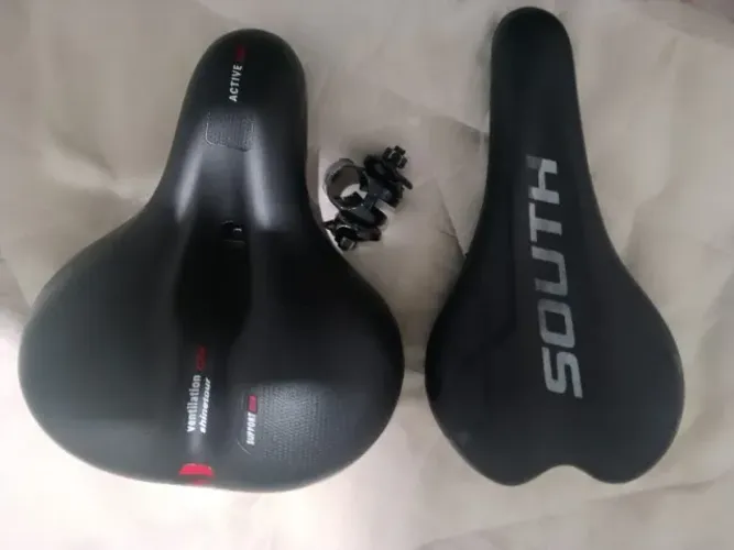 2 Bancos de Bike e Um Canote