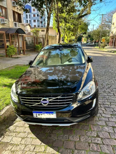 Volvo XC 60 D-5 Momentum 2.4 AWD Diesel 5P 2017