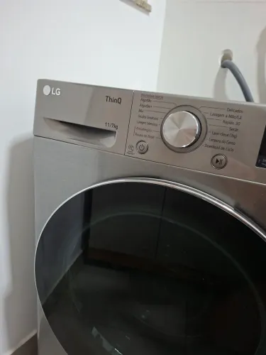 Lavadora e Secadora LG 11kg | Bem Conservada!