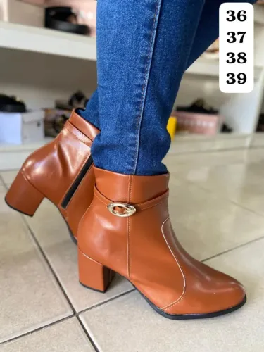 Botas cano curto