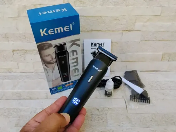 Maquina Cortar Cabelo Kemei-1113 Display Digital