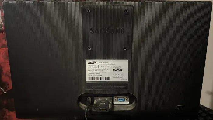 MONITOR SAMSUNG 18.5 POLEGADAS