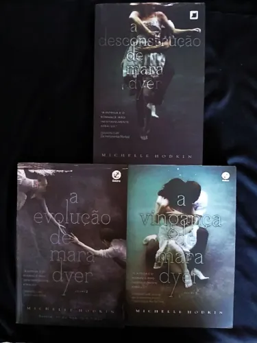 Livros - A desconstrução/A Evolução/ A Vingança de Mara Dyer - Michelle Hodkin