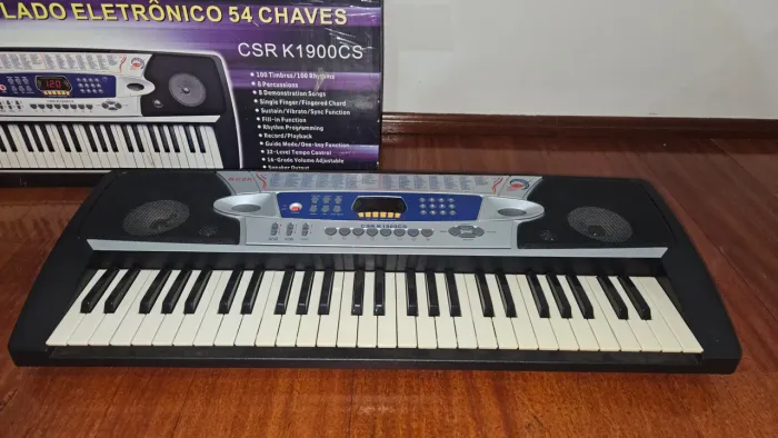 Teclado Piano elétrico (Quero vender rápido)