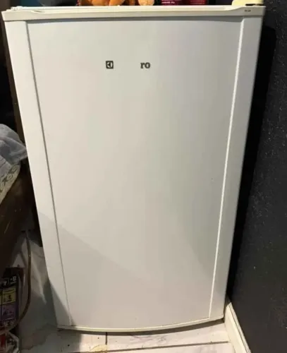 Frigobar Electrolux 