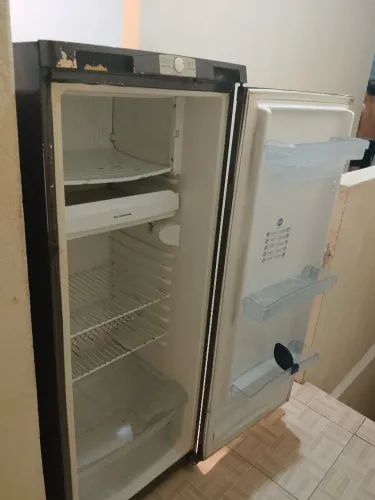 Vendo Geladeira funcionando perfeitamente
