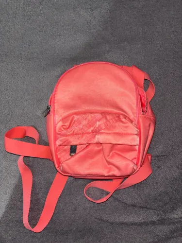 Vende-se mini bolsa da adidas rosa salmão