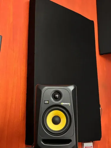 MONITORES DE REFERÊNCIA KRK 5 3GN 127V PAR