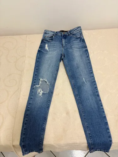 Calça jeans feminina tamanho 38