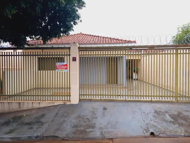 Casa térrea no bairro Parque Cedral em Presidente Prudente