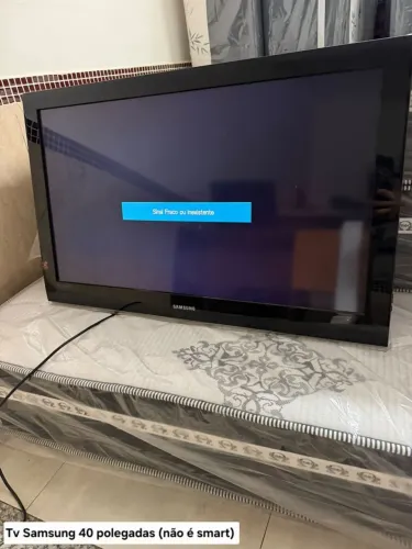 Tv Samsung 40 polegadas (não é smart) - 499,00 A vista ou 12x 48,65 no cartão de crédito