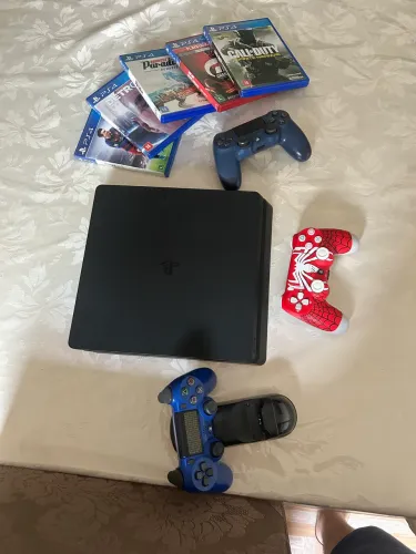 ? PS4 Slim COMPLETO + 3 CONTROLES + JOGOS ? Só ligar e jogar!