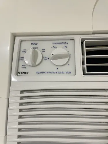 Ar Condicionado Janela Gree 10000 BTUs 220V