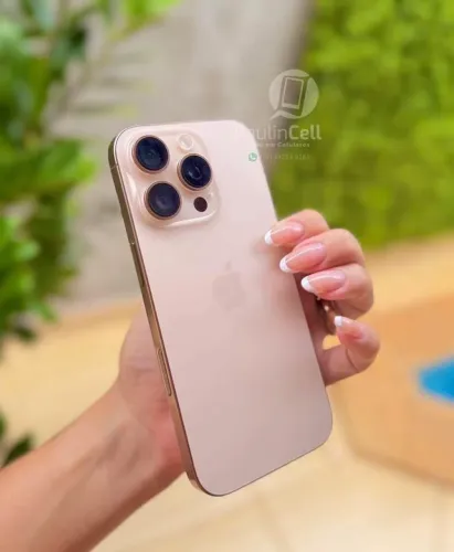 IPhone 16 Pro Desert completo novinho