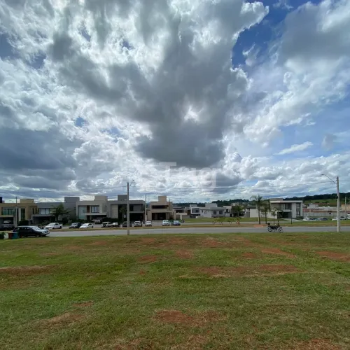 Jardins Capri - Lote com 331m² - Condomínio Fechado | Senador Canedo