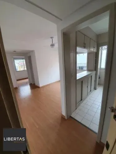 Vende-se cobertura com 1 quarto, churrasqueira, terraço, 80m² e 1 vaga - Bom Fim