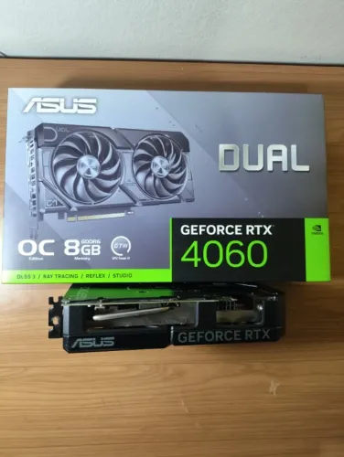 Placa de vídeo RTX 4060 Asus Dual 8GB