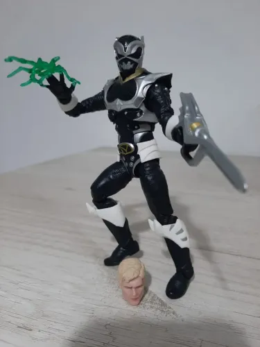Psycho Silver Ranger da linha Power Rangers Lightning Collection