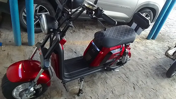 Scooter elétrica novíssima
