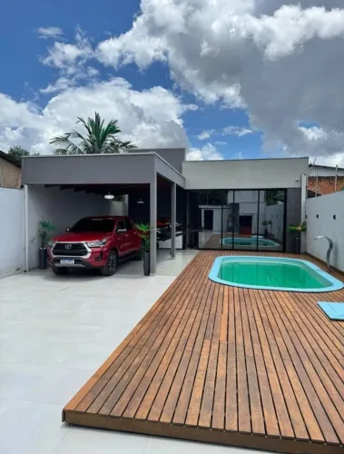 CASA EM CAPIM MACIO DE ALTO PADRÃO COM PISCINA A VENDA