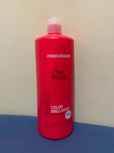 Condicionador Wella Professionals Invigo Color Brilliance 1L