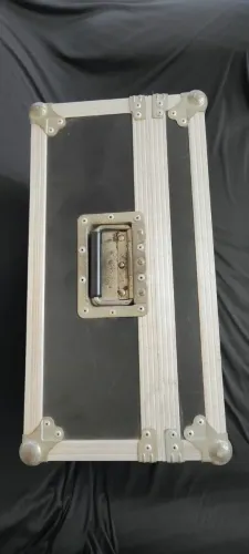 Hard Road Case para mesa digital super forte.