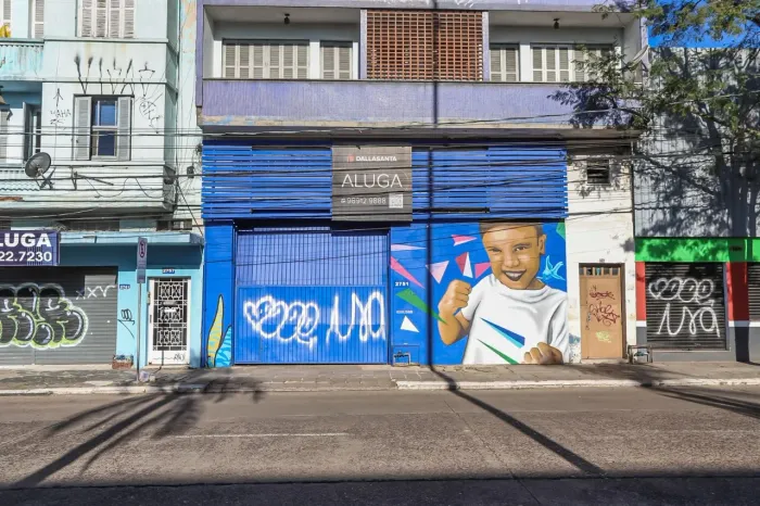 EXCELENTE DEPOSITO EM AVENIDA ESTRATÉGICA!