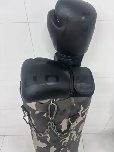Saco de box, luvas Volo e talas