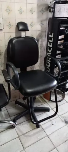 Cadeira de Salão couro preto