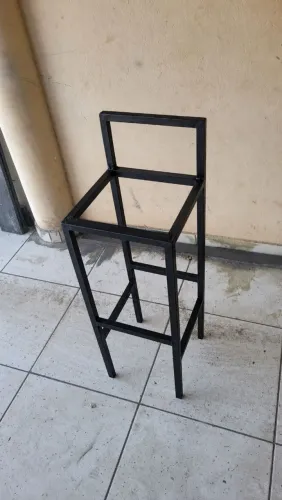 Banqueta metal