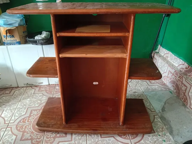 Vendo rack madeira maciça 