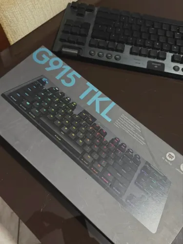Teclado gamer Logitech G915 TKL 