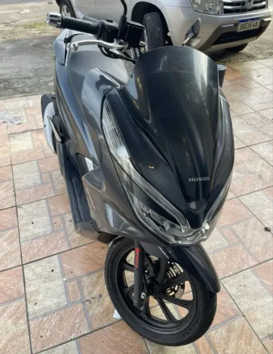 PCX 2022 à venda, única dona 