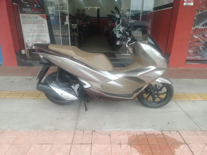 Honda/PCX 150 DLX 2022 Sem Detalhes