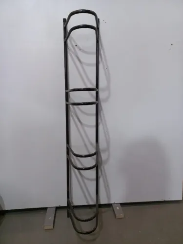 Suporte Para Bicicleta De Chão 4 Bikes 27x27x100cm;