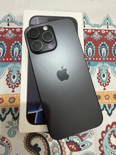 iPhone 16 Pro Max c/ Garantia Apple