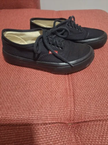 Tenis redley