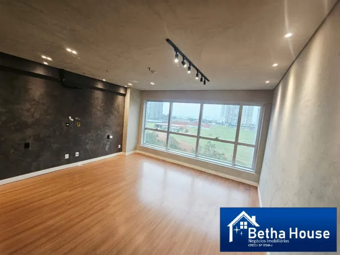 Sala Comercial com 36 m² Para Locação Em Alphaville