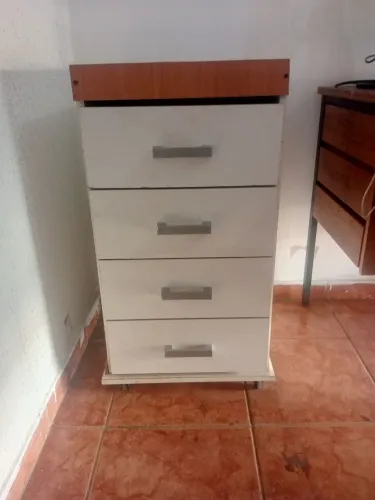 Gaveteiro 4 gavetas 47 x 41 x 80 altura