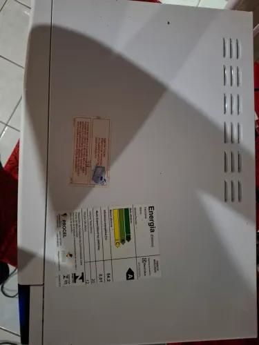Micro-ondas Electrolux 20L - Liga, mas não esquenta