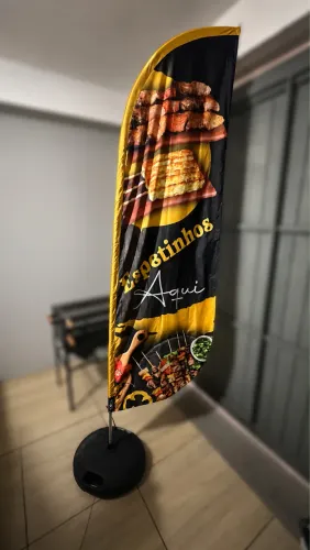 Churrasqueira e Bandeira comercial espetinho 