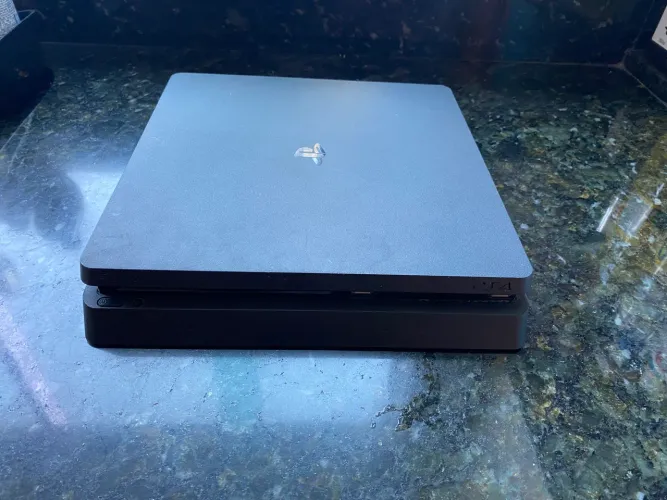 ps4! com jogos inclusos