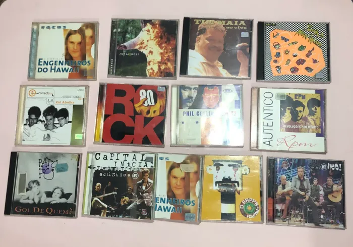 Lote com 25 CDs