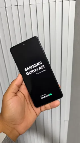 SAMSUNG A51